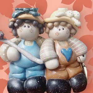 Henton figurine 2 lady hobos